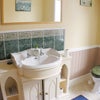 Photo 4: bathroom