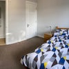 Photo 2: Bright ensuite £930 pcm