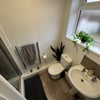 Photo 5: Ensuite