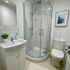 Photo 2: Room 3 Ensuite