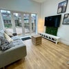 Photo 7: Communal Kitchen/Lounge