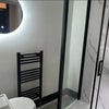 Photo 2: En-Suite Bathrooms