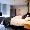 Photo 5: Room 1 w/ Ensuite