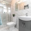 Photo 15: Bathroom 3/3
