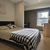 Photo 4: Room 4