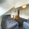 Photo 11: Room 4