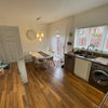 Photo 7: Kitchen