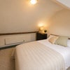 Photo 5: Room 6