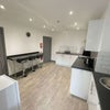 Photo 10: Kitchen
