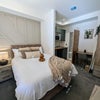 Photo 3: Studio Room 1- Ensuite & Kitchenette