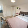 Photo 2: Room6, en-suite room