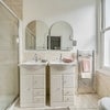 Photo 3: Room 4 en suite 