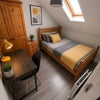 Photo 5: Room 4