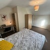 Photo 4: Room 4