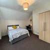 Photo 3: Room 4