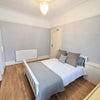 Photo 2: Room 1