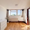Photo 2: En-suite room