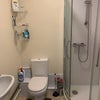Photo 5: En suite 