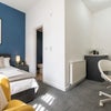 Photo 3: Room 4