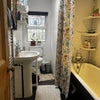 Photo 4: Bathroom - only sharing with 1 person