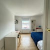 Photo 5: Room 8