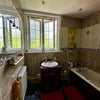 Photo 5: Upstairs bathroom 