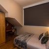 Photo 14: ROOM 6