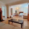 Photo 3: Lounge