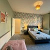 Photo 1: room 1