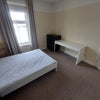 Photo 6: Room 4