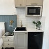 Photo 2: Room 7 Kitchenette