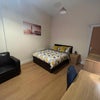 Photo 6: ROOM 4