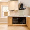 Photo 4: Kitchen