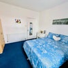 Photo 10: ROOM 3