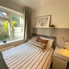 Photo 4: Newly refurbed double room with en-suite, wardrobe, plenty of storage, 1GB wifi overlooking quite ga