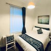 Photo 3: Room 8 - Ensuite