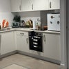Photo 2: kitchen