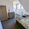 Photo 7: Room 9 1st Floor En-Suite