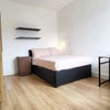 Photo 6: Spacious Room Furnished with En-suite  (Room 4: £1,025)