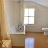 Photo 9: The bathroom
