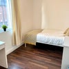 Photo 12: Room 4