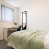 Photo 9: Room 5