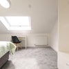 Photo 11: Room 6