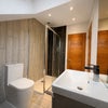 Photo 2: en-suite