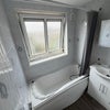 Photo 5: bathroom