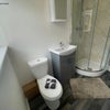 Photo 5: Room 5 - 1st Floor En-Suite