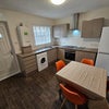 Photo 4: Kitchen