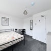 Photo 10: Room 4 