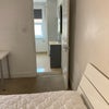 Photo 7: Private en-suite