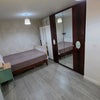 Photo 4: Room 1